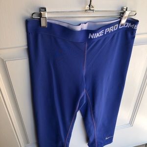 Nike sport Capri